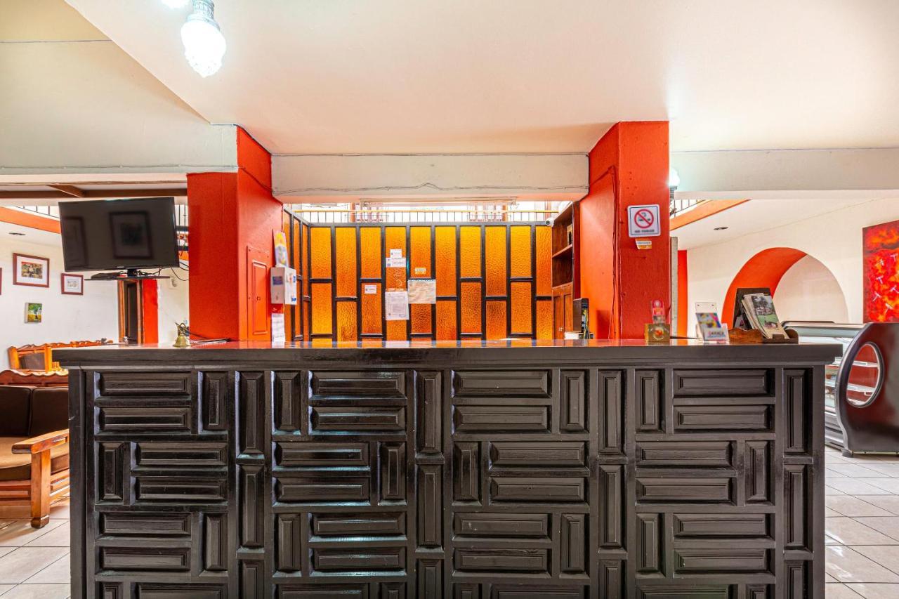 Capital O Hotel Villa De Leon Oaxaca Ngoại thất bức ảnh